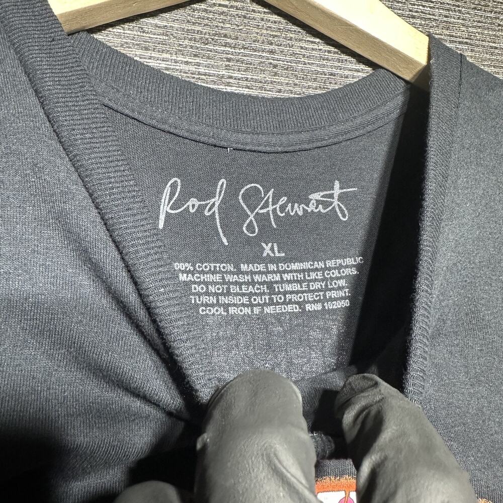 Rod Stewart Shirt Men's XL Black Short Sleeve Hits Tour 2023 - Picture 2 of 10